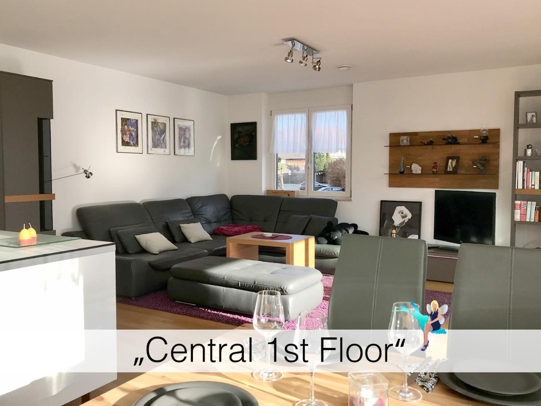 Ferienwohnung Central 1St Floor - Hochwertige Wohnung Mit Balkon Und Aufzug Λιντάου Εξωτερικό φωτογραφία